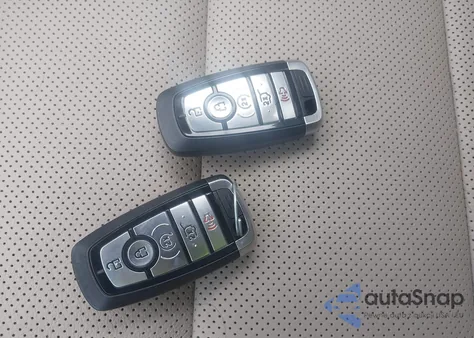 2020 Ford Escape Titanium из США, поврежденный, VIN 1FMCU9J98LUA53931